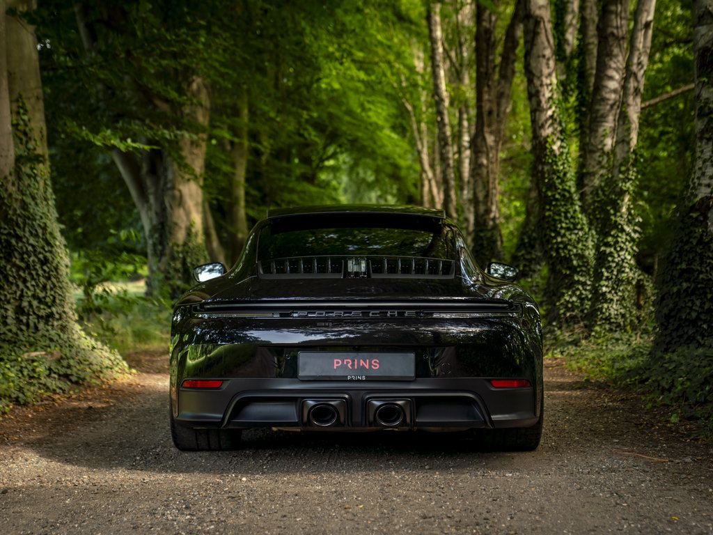 Porsche 992.2 Carrera GTS