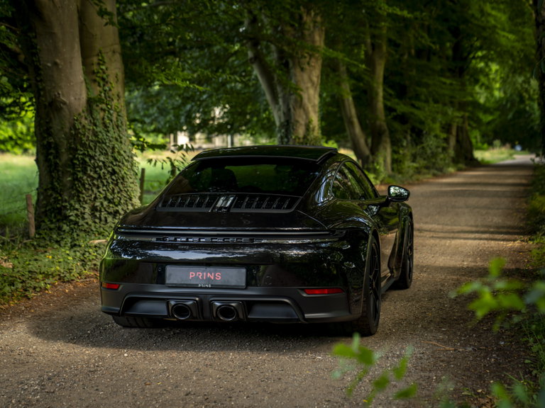 Porsche 992.2 Carrera GTS