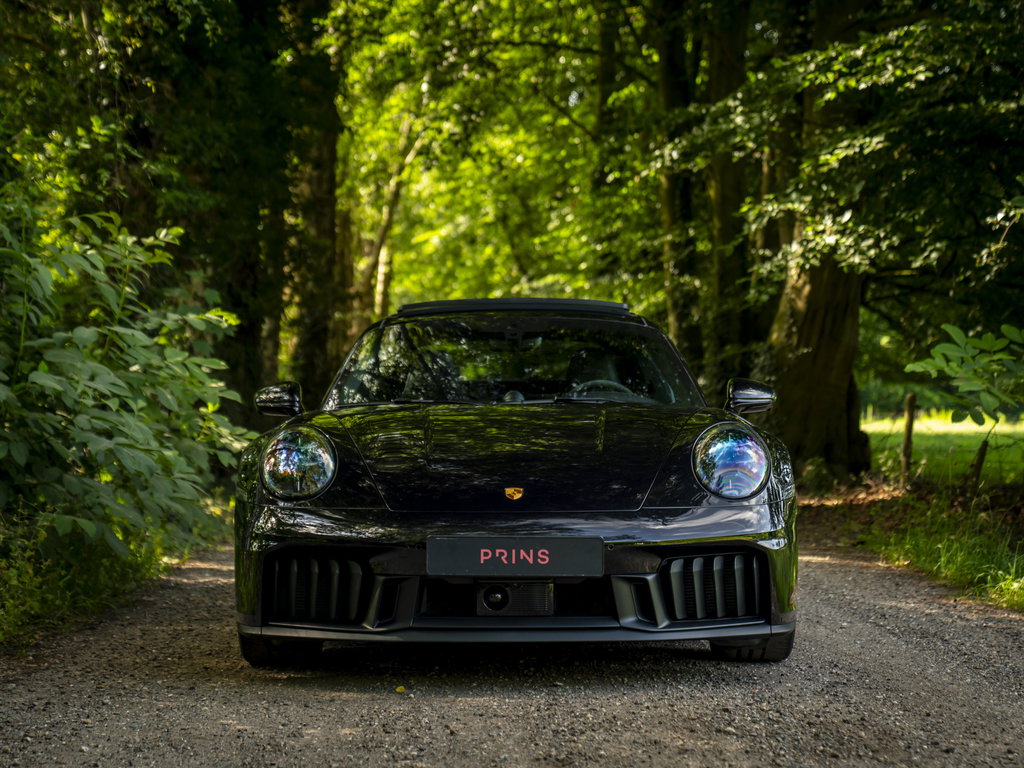 Porsche 992.2 Carrera GTS