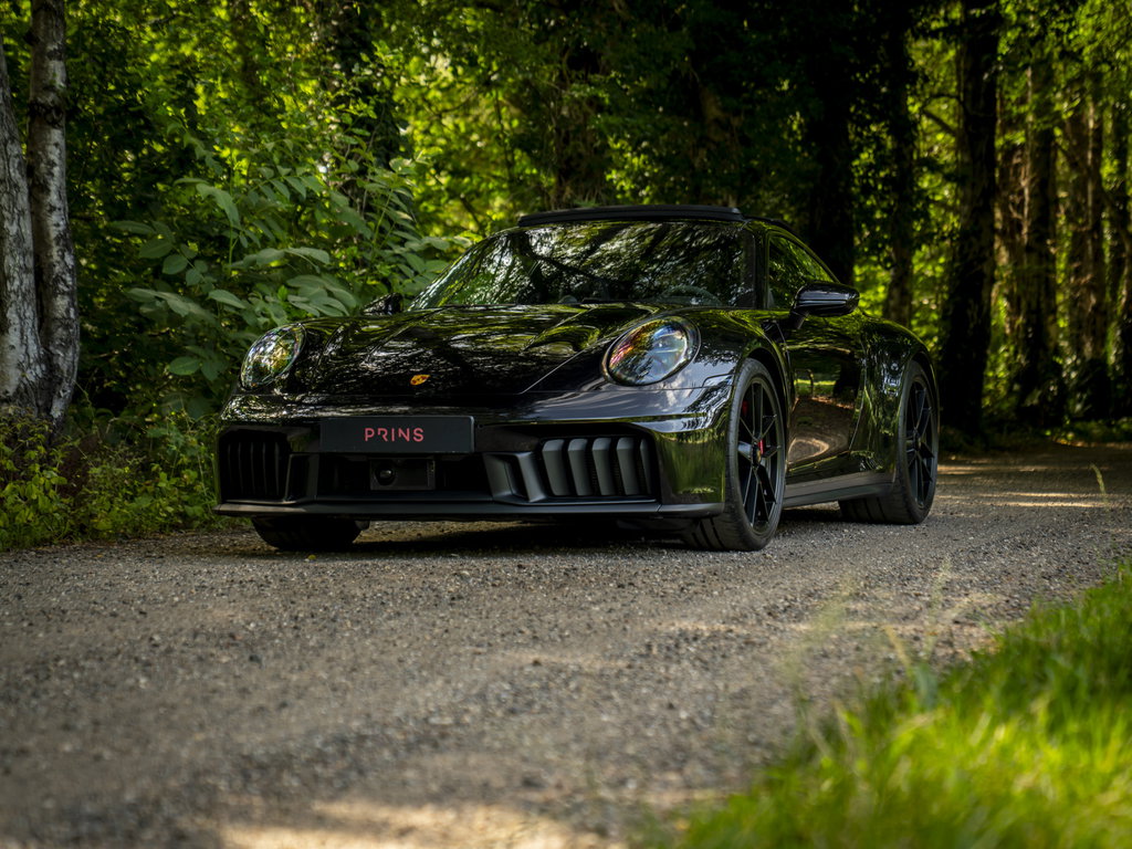 Porsche 992.2 Carrera GTS