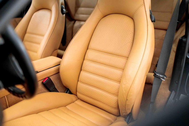 Porsche 968