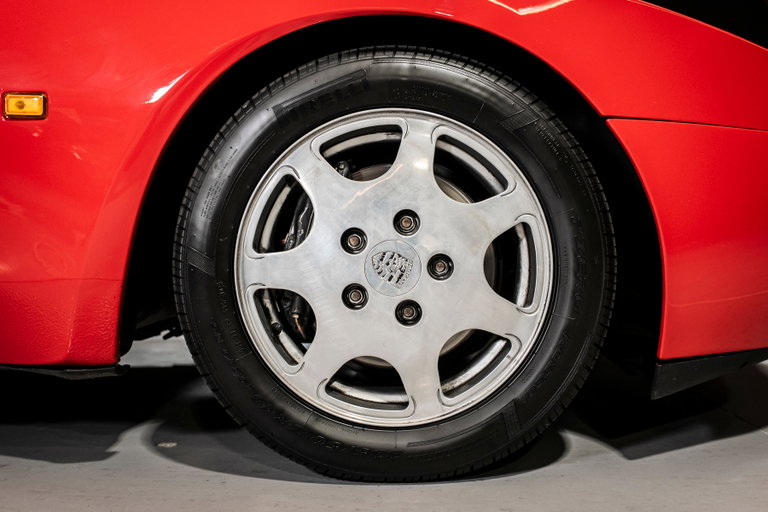 Porsche 944 Turbo Cup