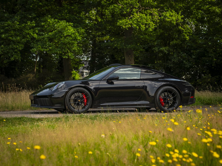 Porsche 992.2 Carrera GTS