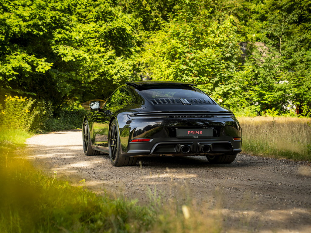 Porsche 992.2 Carrera GTS