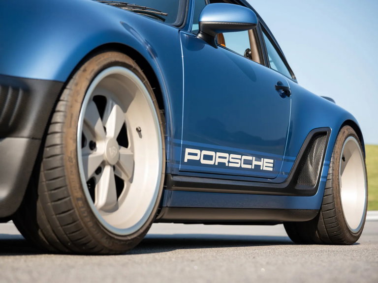Porsche 911 Reimagined by Singer