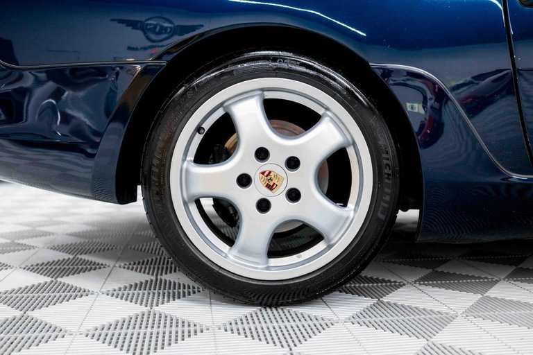 Porsche 968