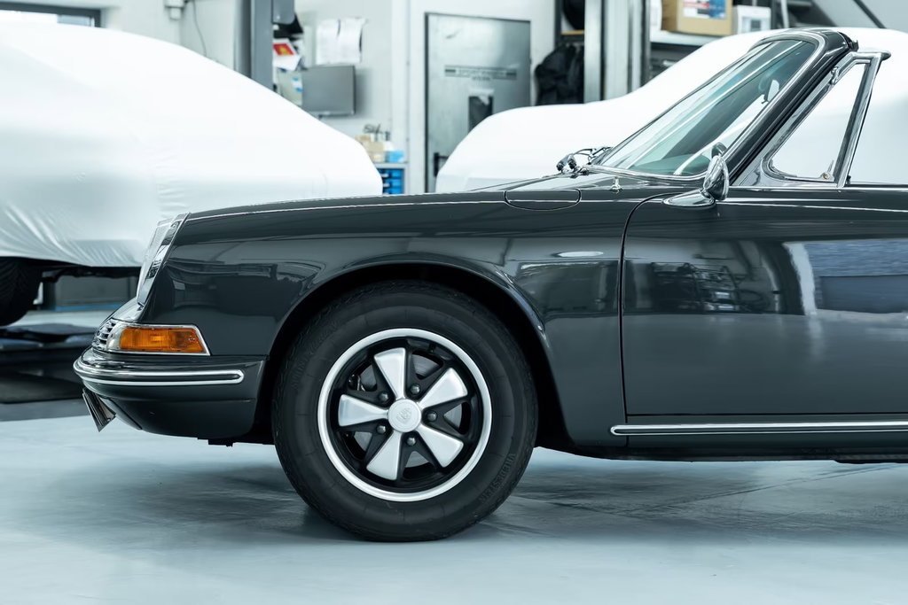 Porsche 911 T