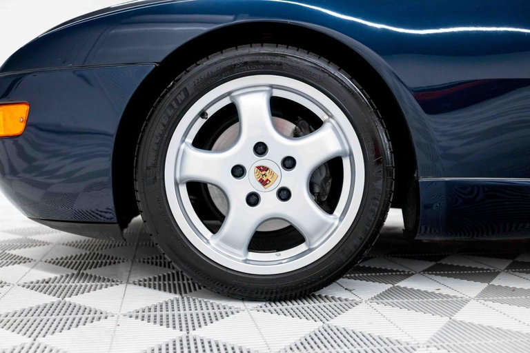 Porsche 968