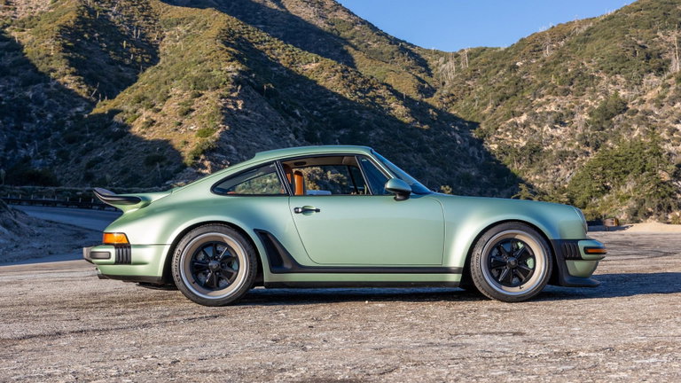 Porsche 911 Reimagined by Singer