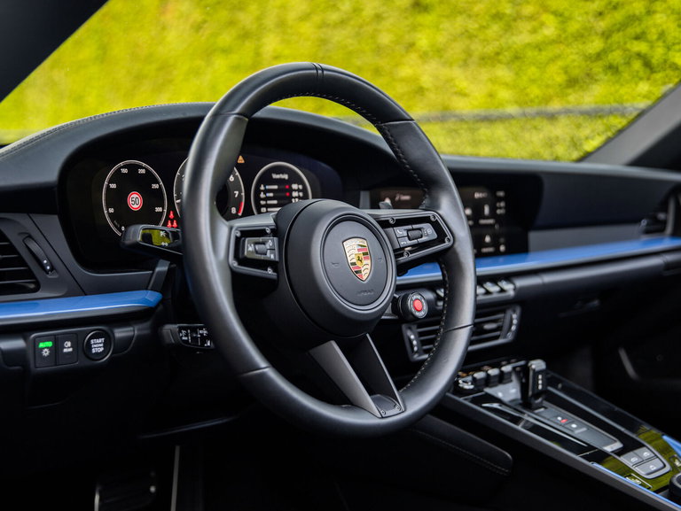 Porsche 992.2 Carrera 4 GTS