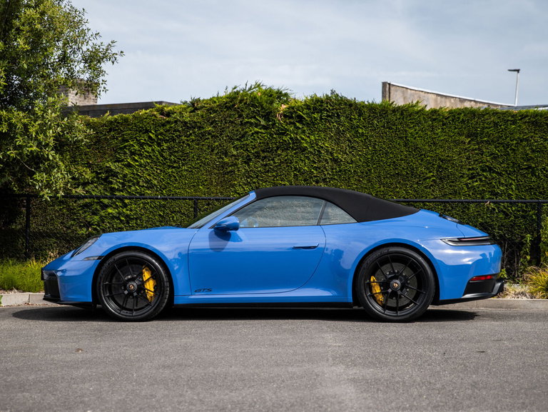 Porsche 992.2 Carrera 4 GTS