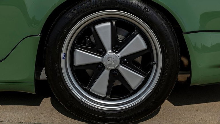 Porsche 911 Backdate
