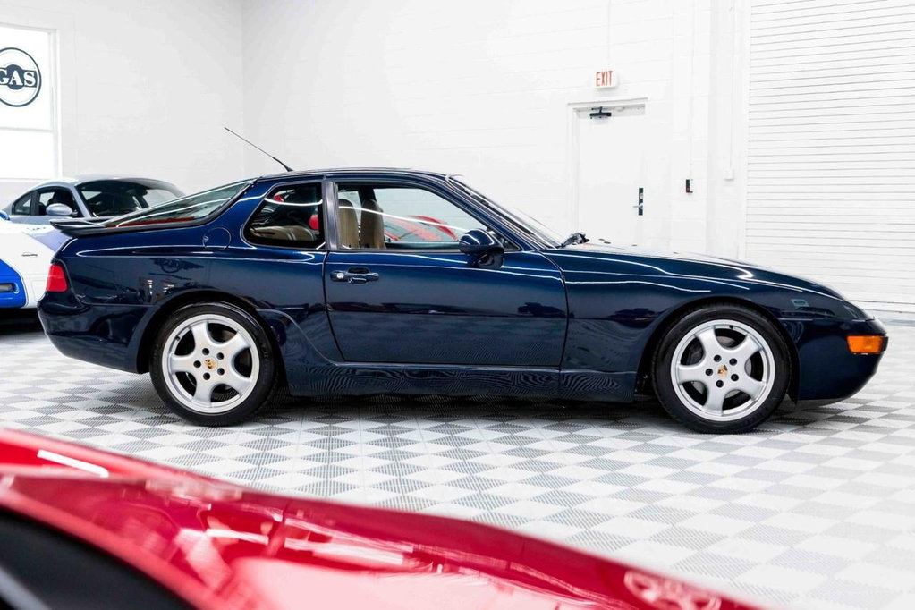 Porsche 968