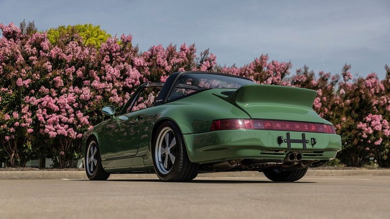 Porsche 911 Backdate