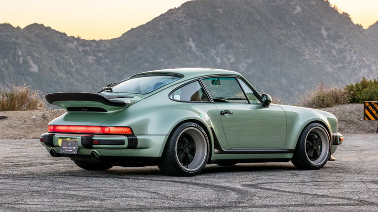 Porsche 911 Reimagined by Singer
