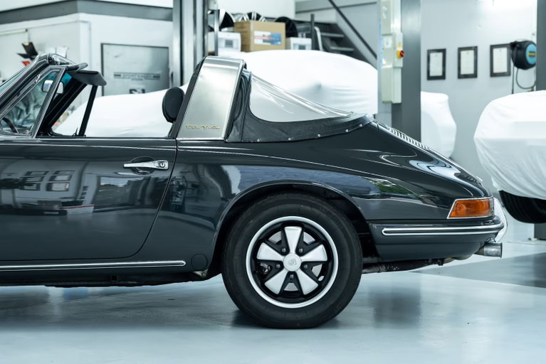 Porsche 911 T