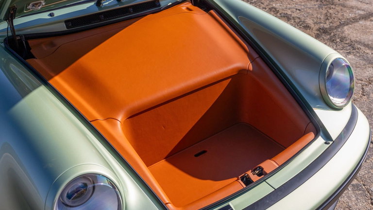 Porsche 911 Reimagined by Singer