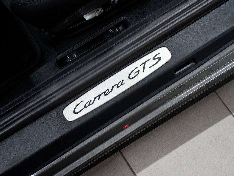 Porsche 991.2 Carrera GTS