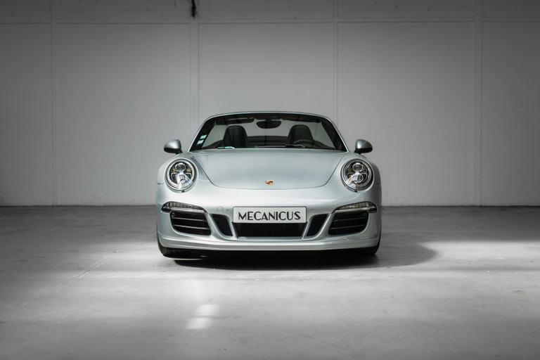 Porsche 991 Carrera GTS