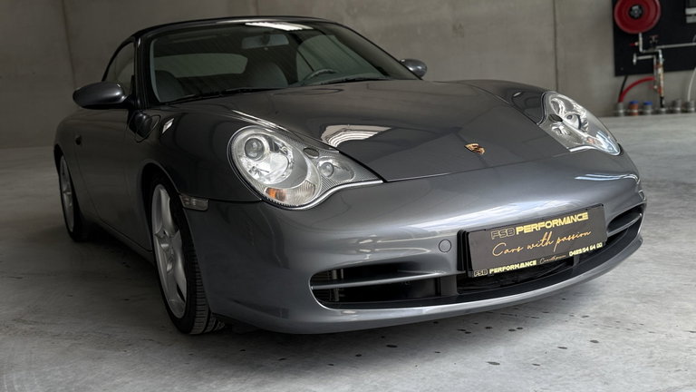 Porsche 996 Carrera 4