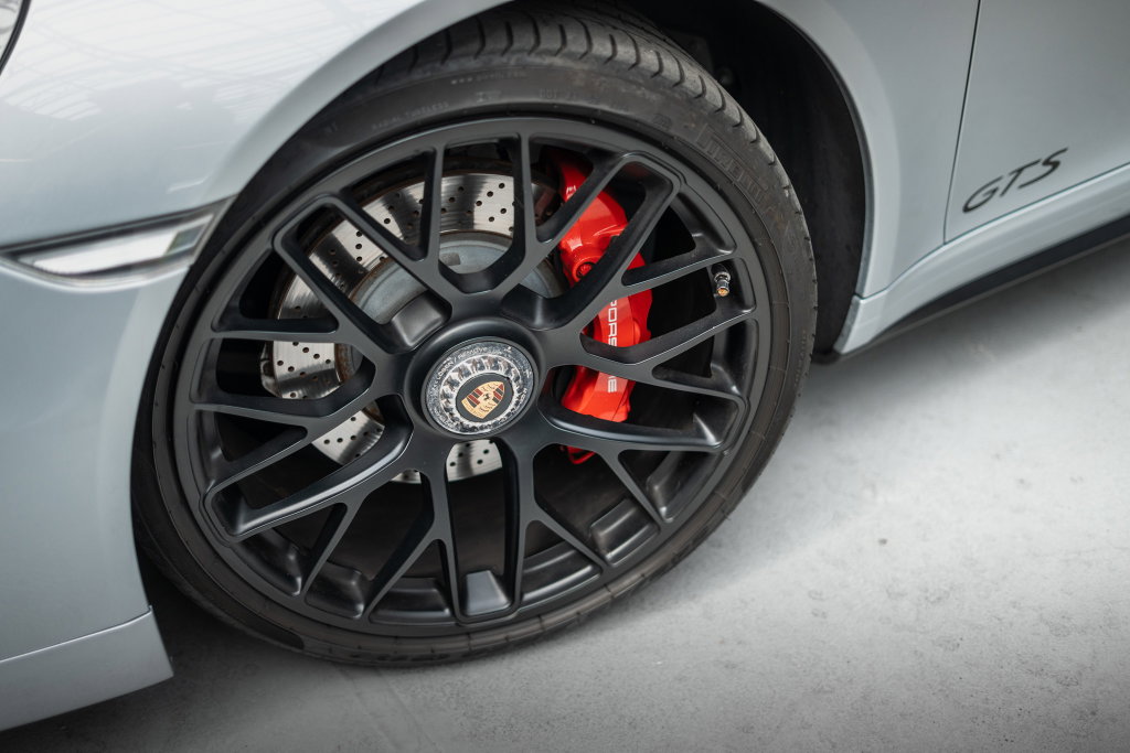 Porsche 991 Carrera GTS