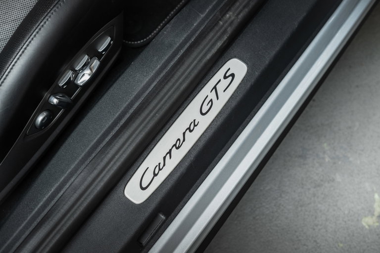 Porsche 991 Carrera GTS