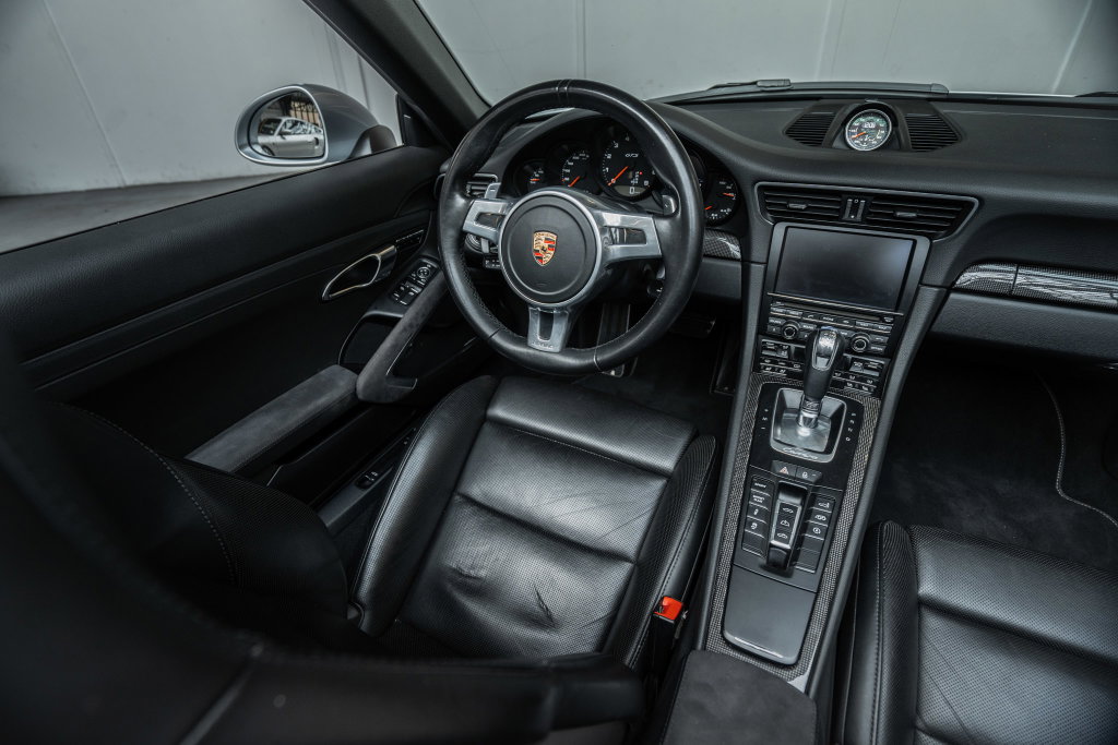 Porsche 991 Carrera GTS