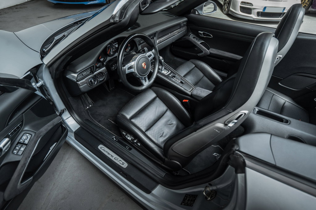 Porsche 991 Carrera GTS