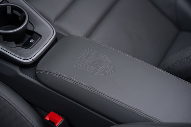 Porsche 992 Carrera