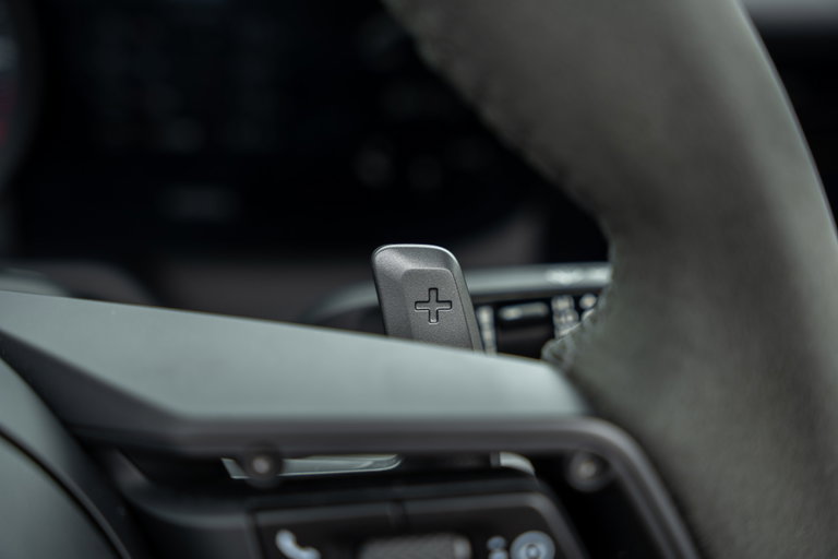 Porsche 992 Carrera