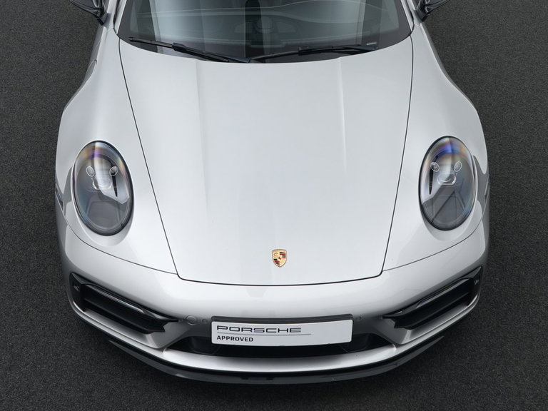Porsche 992 Carrera 4 GTS