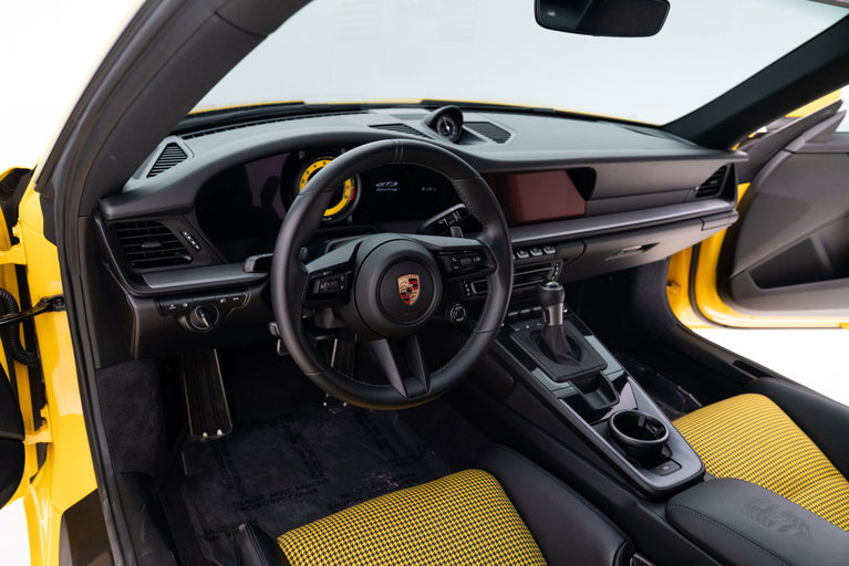 Porsche 992 GT3 Touring