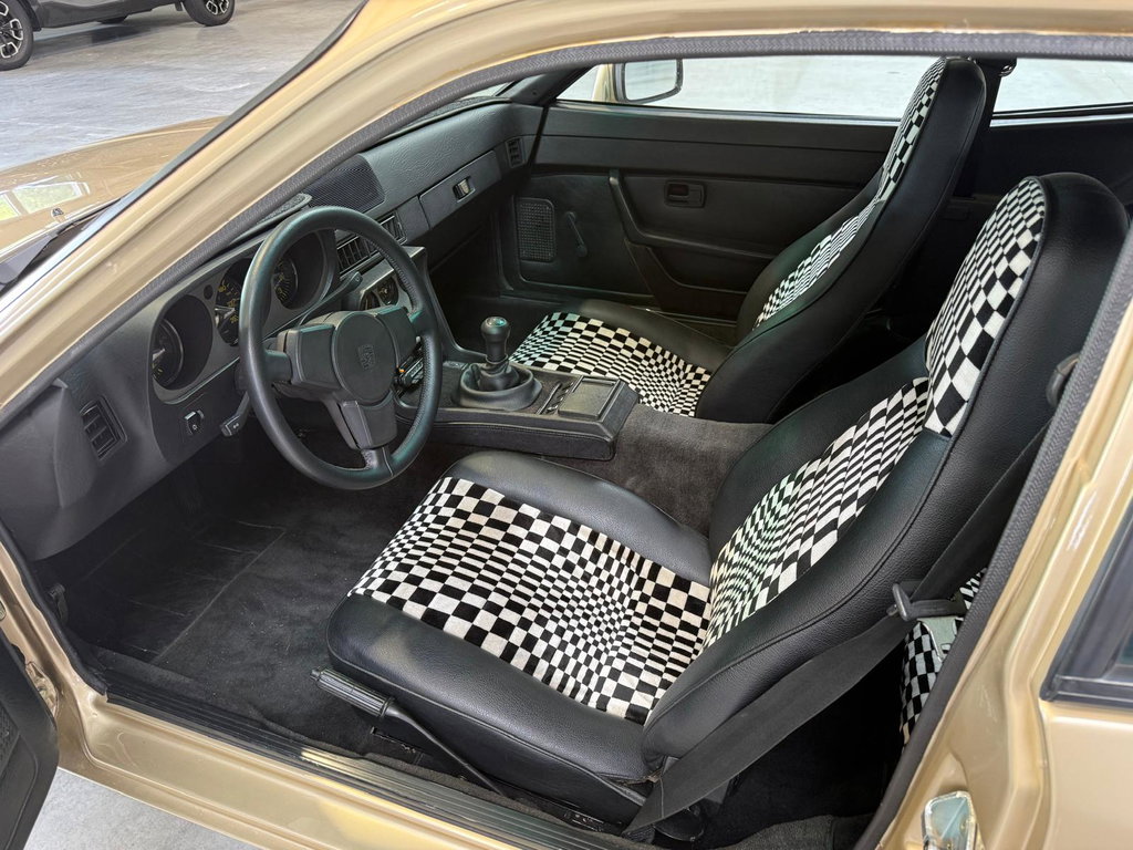Porsche 944 Coupé