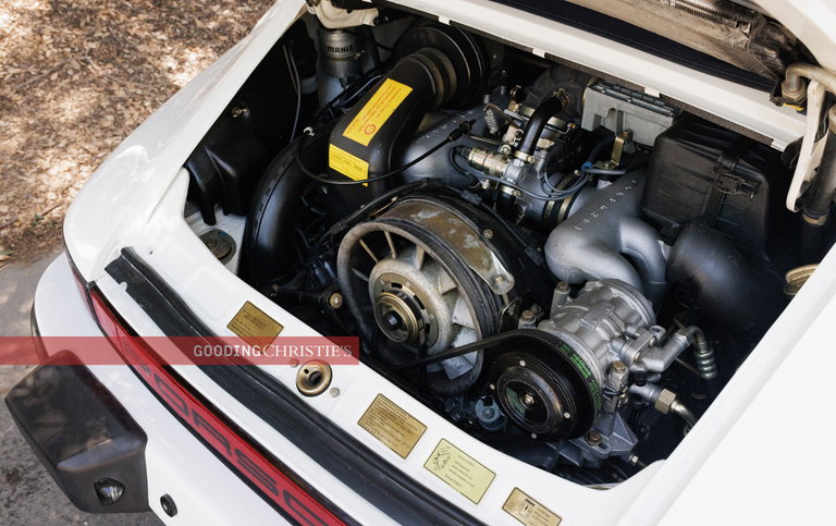 Porsche 911 Carrera 3.2 WTL