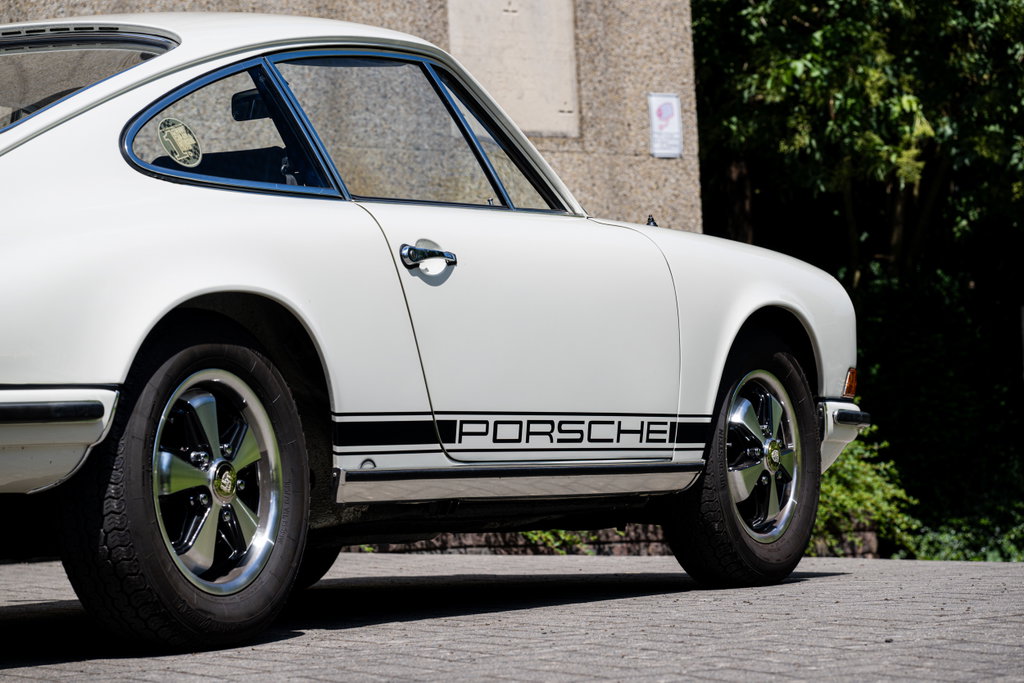 Porsche 911 T