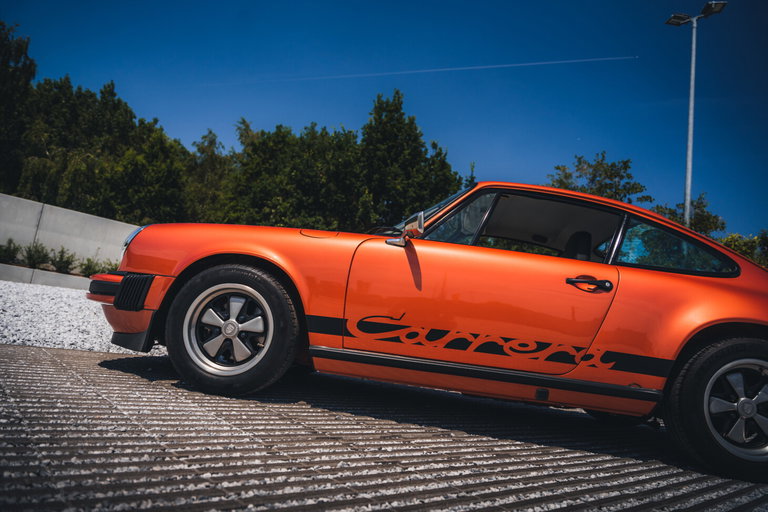 Porsche 911 Carrera 2.7
