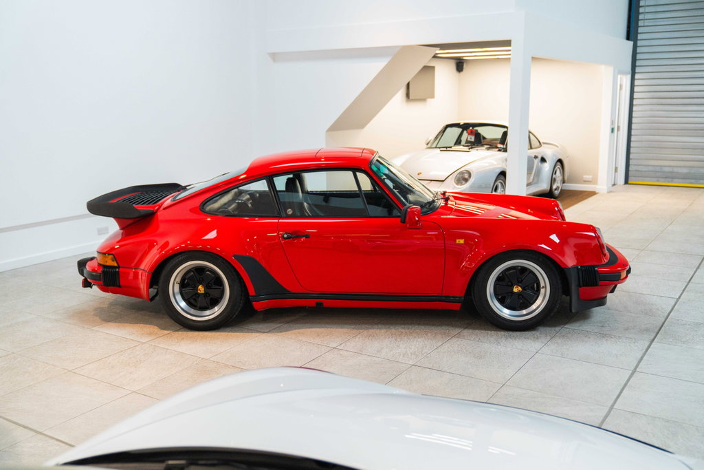 Porsche 911 Carrera 3.2 Supersport