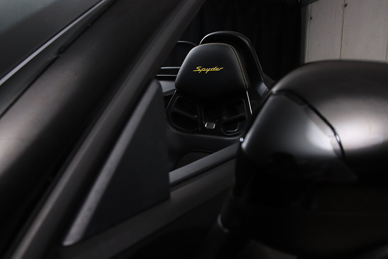 Porsche 718 Spyder