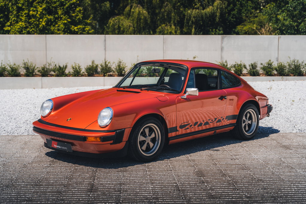 Porsche 911 Carrera 2.7