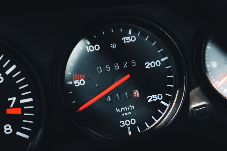 Porsche 911 Carrera 2.7