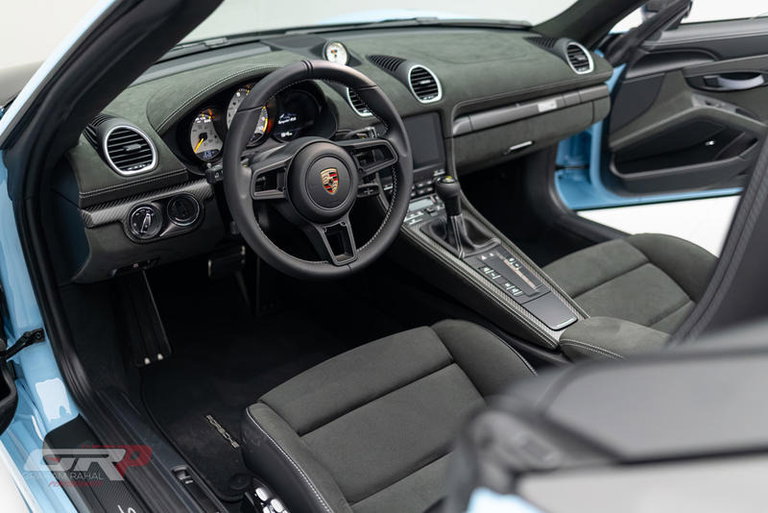 Porsche 718 Spyder RS