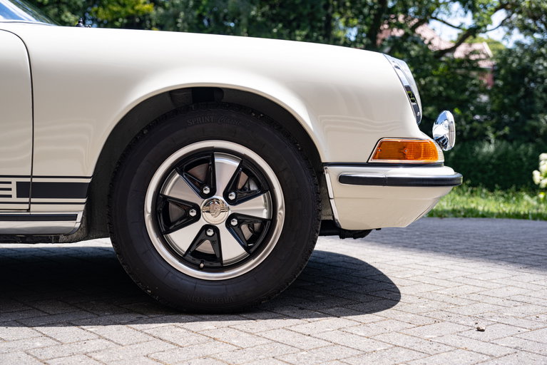 Porsche 911 T