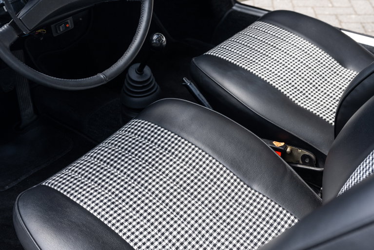 Porsche 911 T