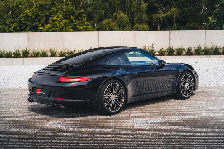 Porsche 991 Carrera Black Edition