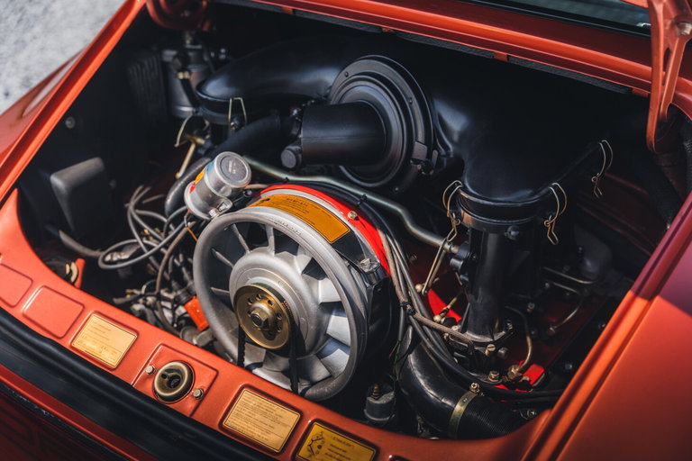 Porsche 911 Carrera 2.7