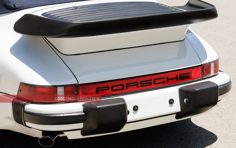 Porsche 911 Carrera 3.2 WTL