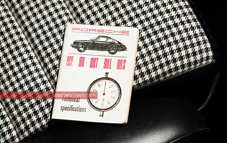 Porsche 911 S (F-Modell)
