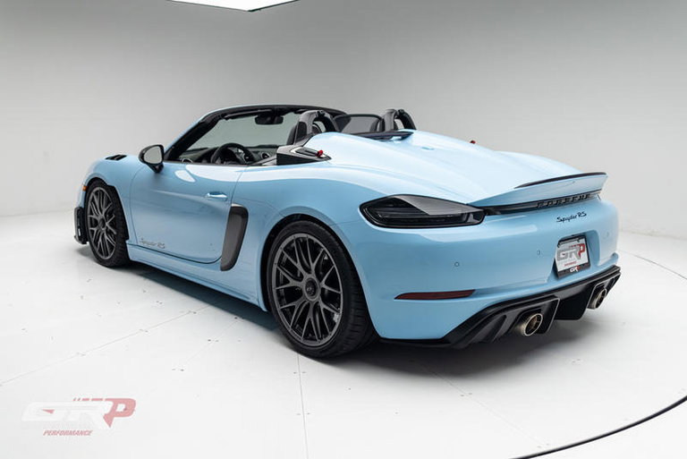 Porsche 718 Spyder RS