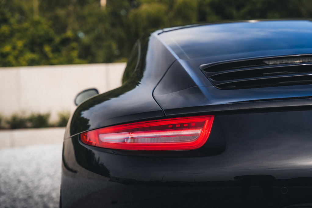 Porsche 991 Carrera Black Edition