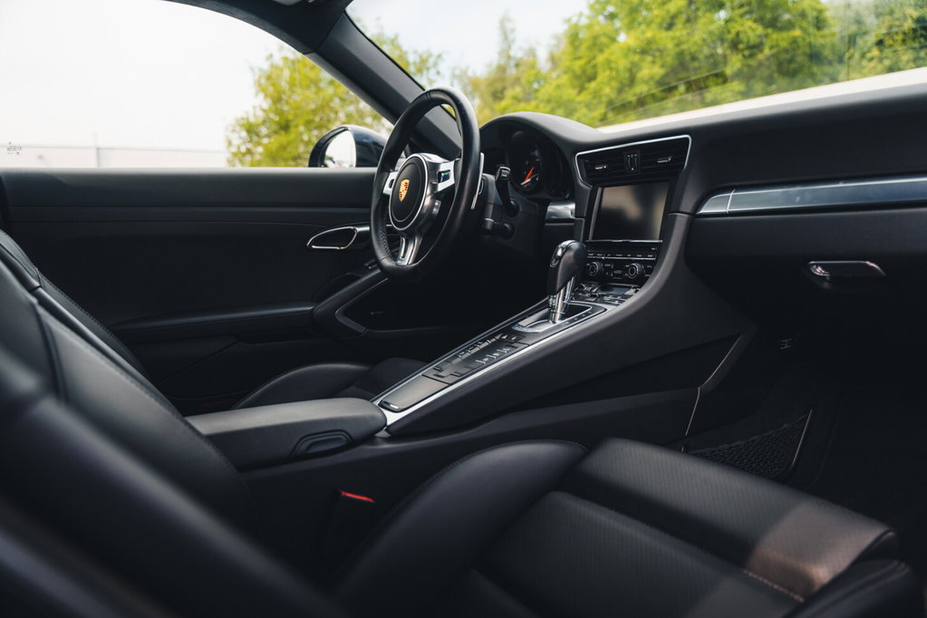 Porsche 991 Carrera Black Edition